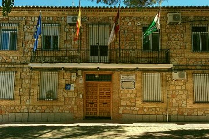 Escorts Villa de Don Fadrique, Spain — Local Companions