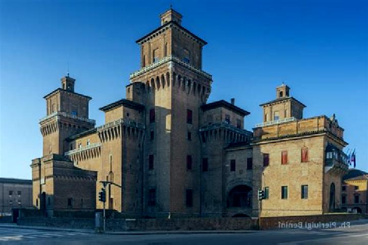 Escorts Villa Estense, Italy — Local Companions