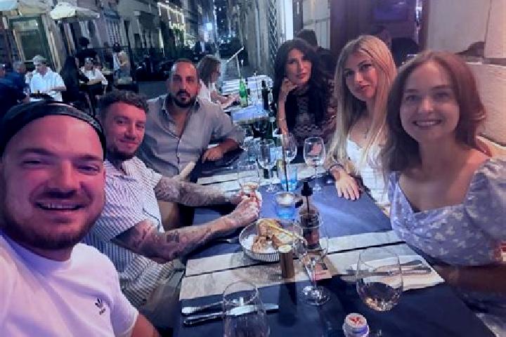 Escorts Villa Grande, Italy — Local Companions