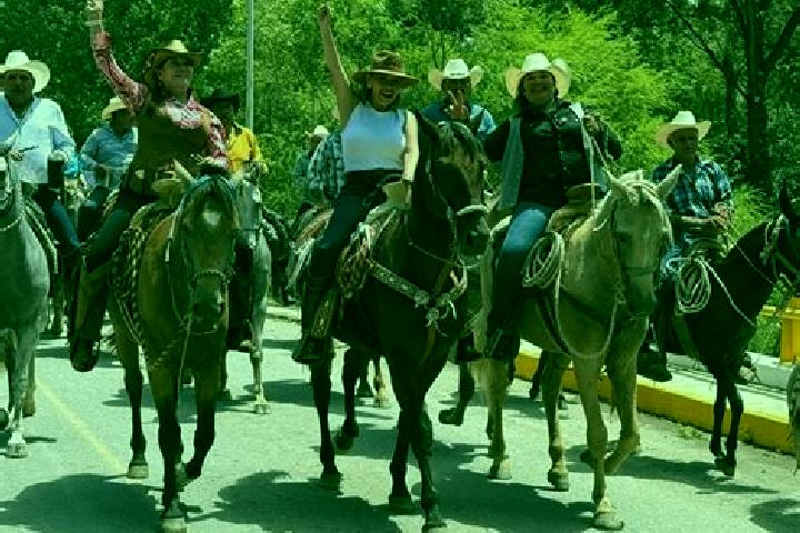 Escorts Villa Mainero, Mexico — Local Companions