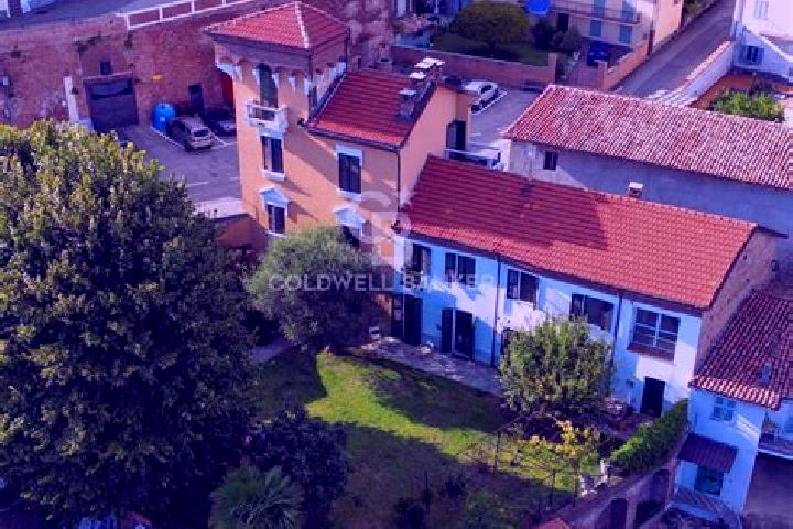 Escorts Villa San Secondo, Italy — Local Companions