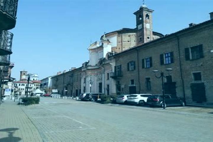 Escorts Villafranca Piemonte, Italy — Local Companions
