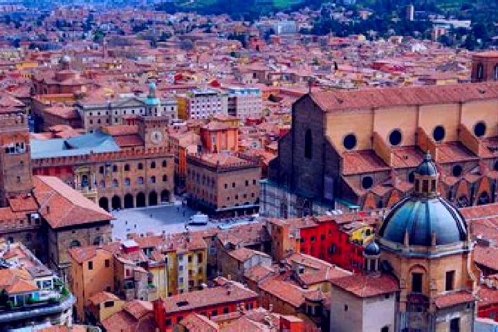 Escorts Villanova Biellese, Italy — Local Companions
