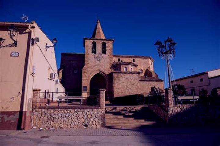 Escorts Villanueva de Sigena, Spain — Local Companions