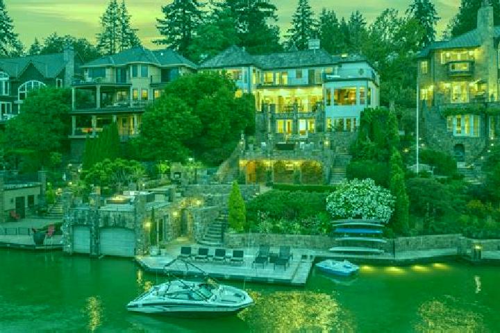 Escorts Villas, United States — Local Companions