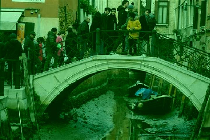 Escorts Villassio, Italy — Local Companions