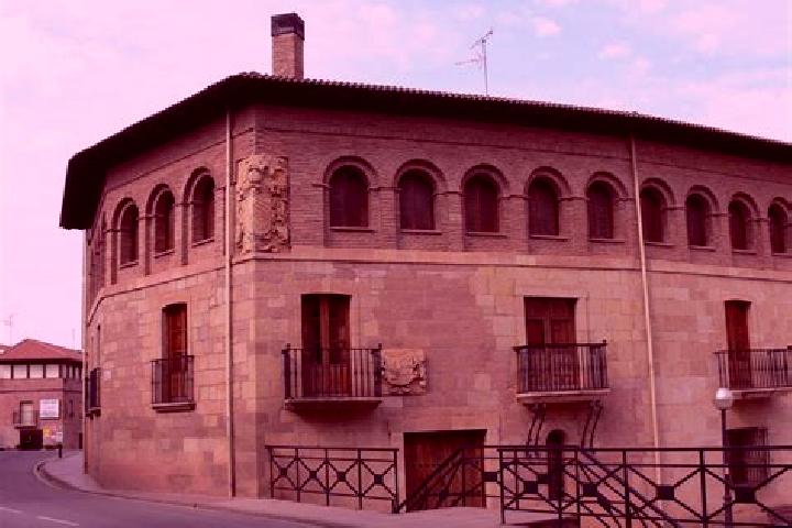 Escorts Villaverde de Rioja, Spain — Local Companions