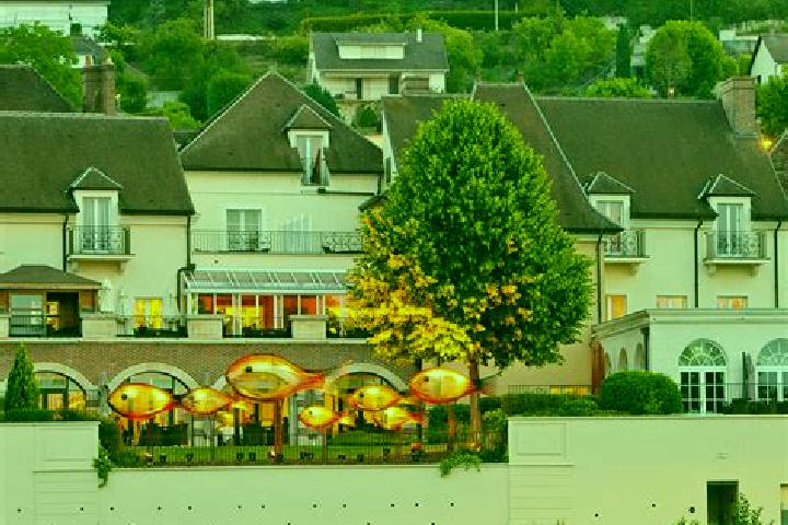 Escorts Villers-au-Tertre, France — Local Companions