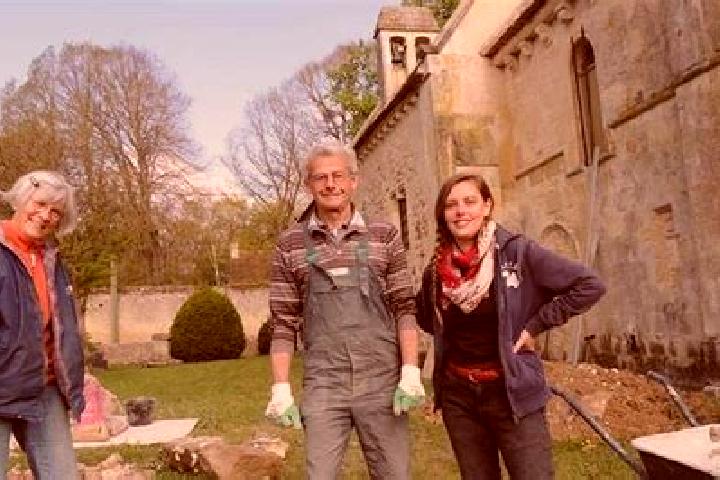 Escorts Villers-Canivet, France — Local Companions
