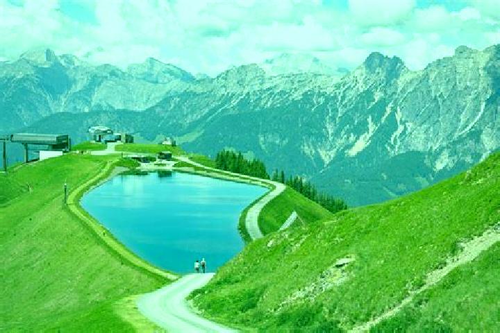 Escorts Vils, Austria — Local Companions