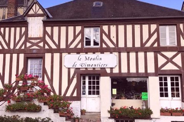 Escorts Vimoutiers, France — Local Companions