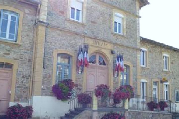 Escorts Violay, France — Local Companions