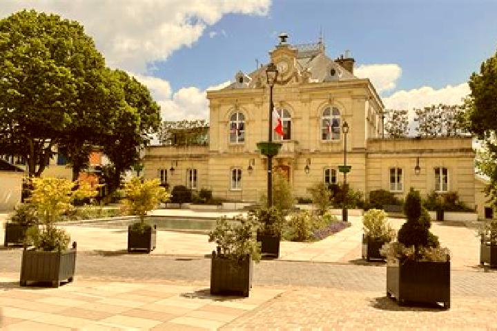 Escorts Viry-Chatillon, France — Local Companions