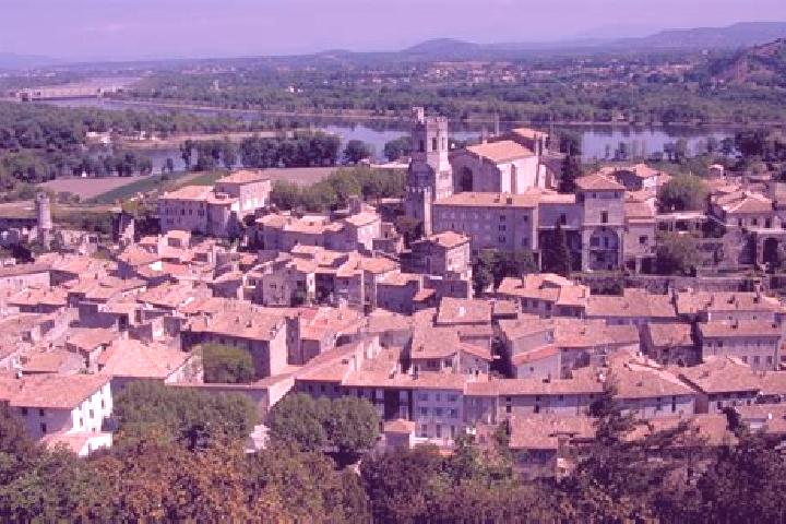 Escorts Viviers, France — Local Companions