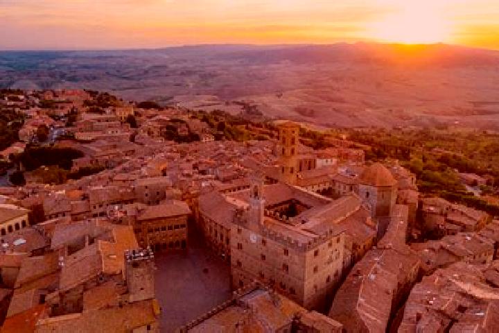 Escorts Volterra, Italy — Local Companions
