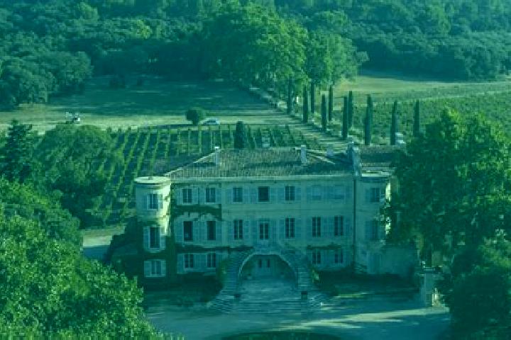Escorts Vouille, France — Local Companions