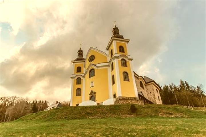 Escorts Vraz, Czech Republic — Local Companions
