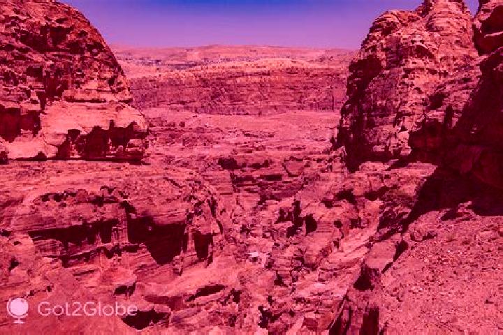 Escorts Wadi Musa, Jordan — Local Companions