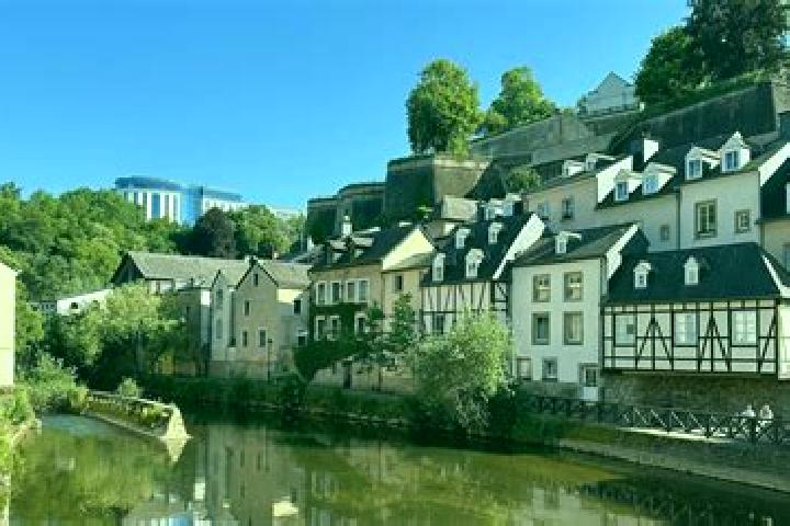 Escorts Warken, Luxembourg — Local Companions