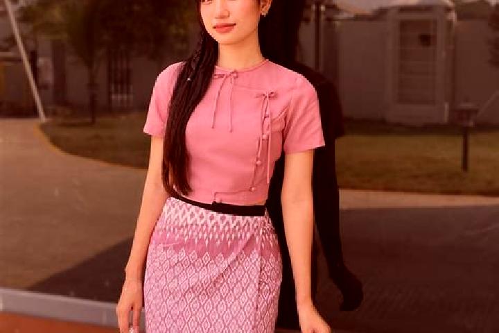 Escorts Webula, Myanmar — Local Companions