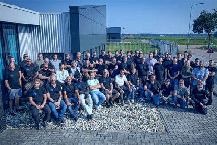 Escorts Weerdinge, Netherlands — Local Companions