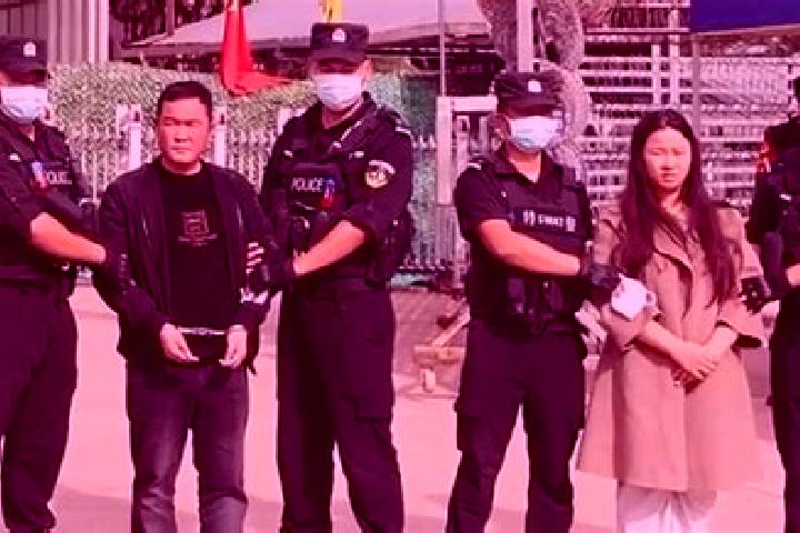 Escorts Weichang, China — Local Companions