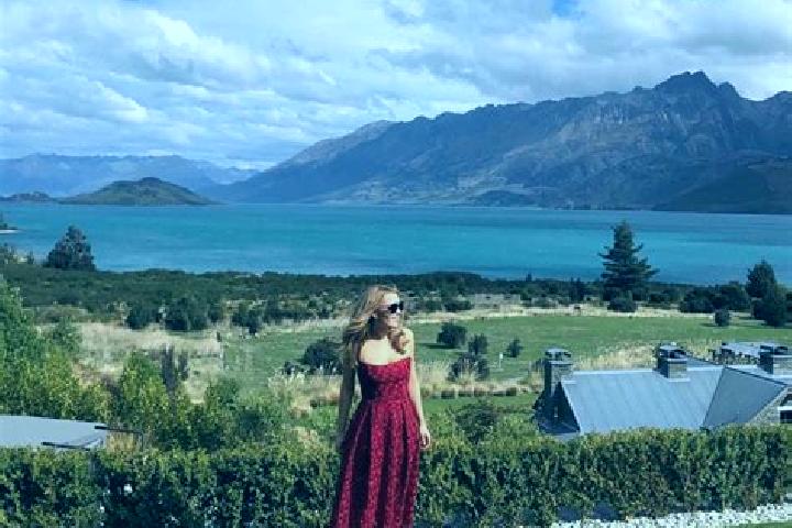 Escorts Weston, New Zealand — Local Companions