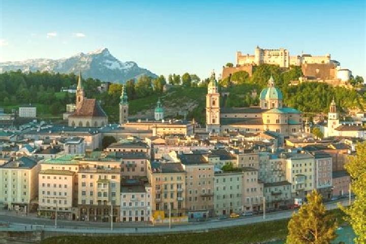 Escorts Wetzelsdorf, Austria — Local Companions