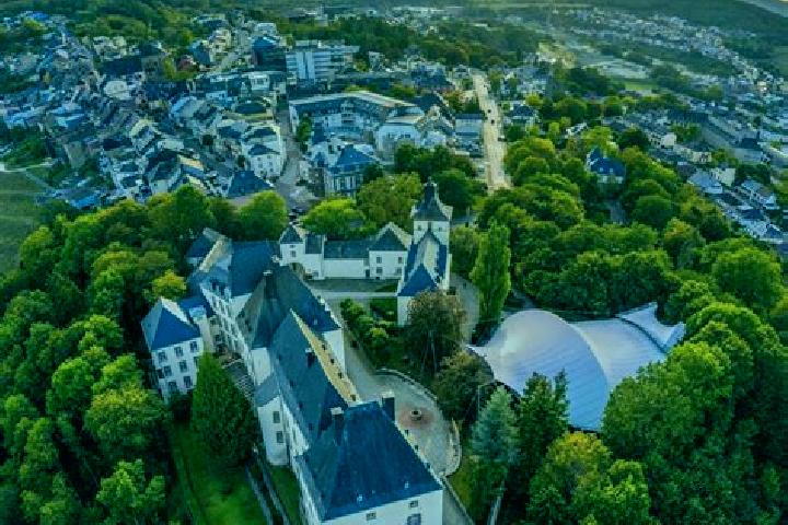 Escorts Wiltz, Luxembourg — Local Companions