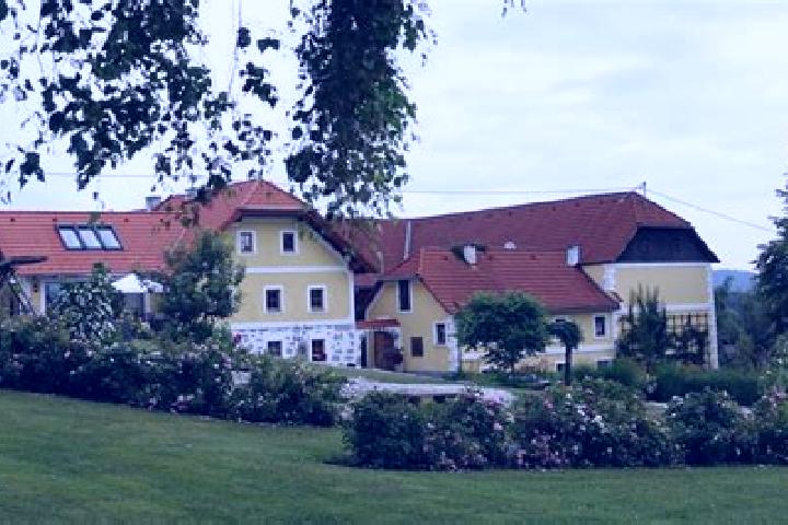 Escorts Windhaag bei Freistadt, Austria — Local Companions