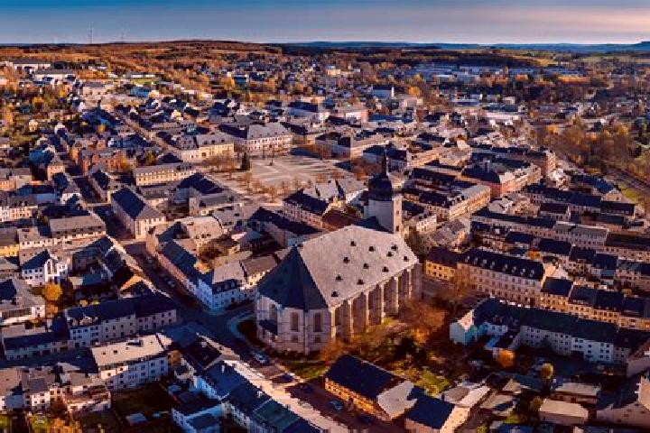 Escorts Wolkenstein, Germany — Local Companions