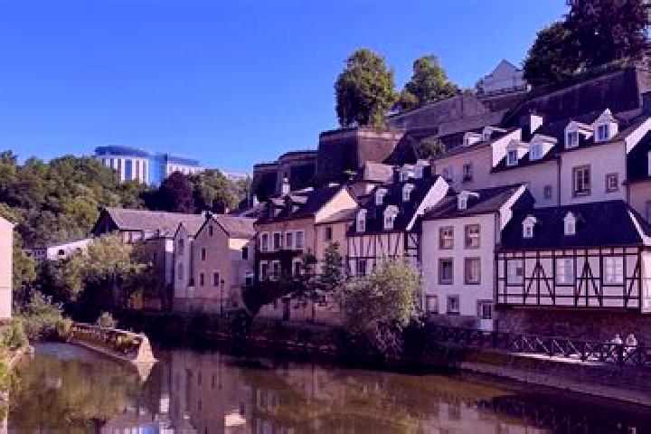 Escorts Wolwelange, Luxembourg — Local Companions