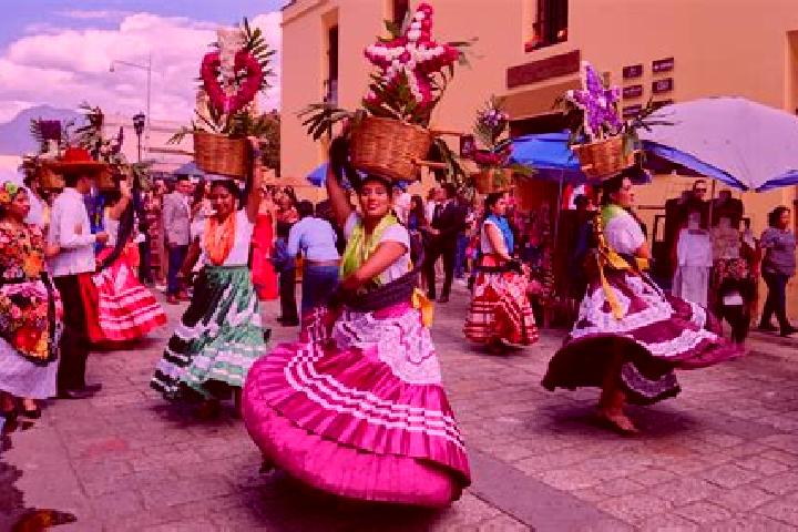 Escorts Xaloztoc, Mexico — Local Companions