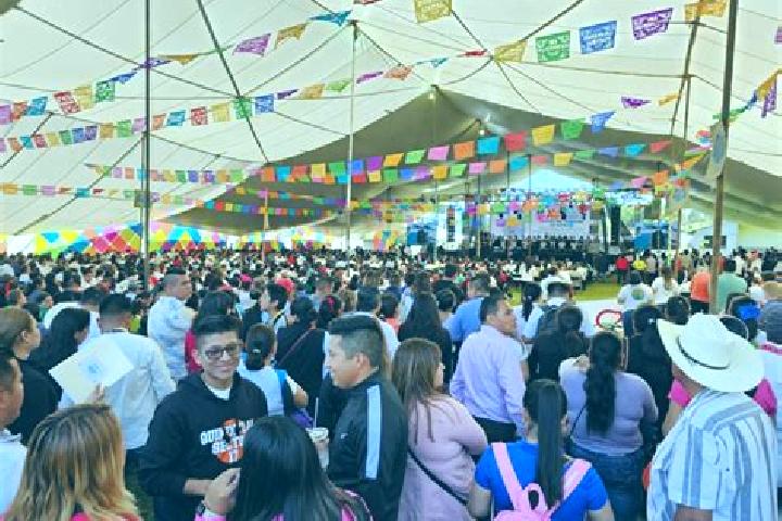 Escorts Xalticpac, Mexico — Local Companions