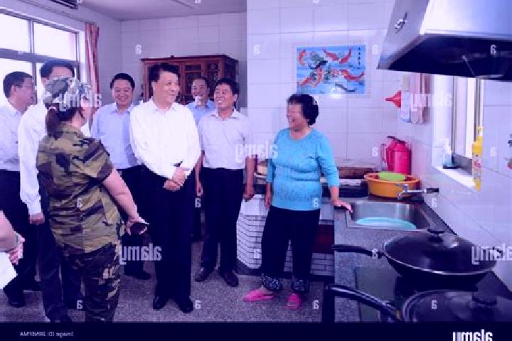 Escorts Xianqiao, China — Local Companions