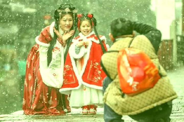 Escorts Xinshi, China — Local Companions