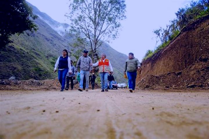 Escorts Yacus, Peru — Local Companions
