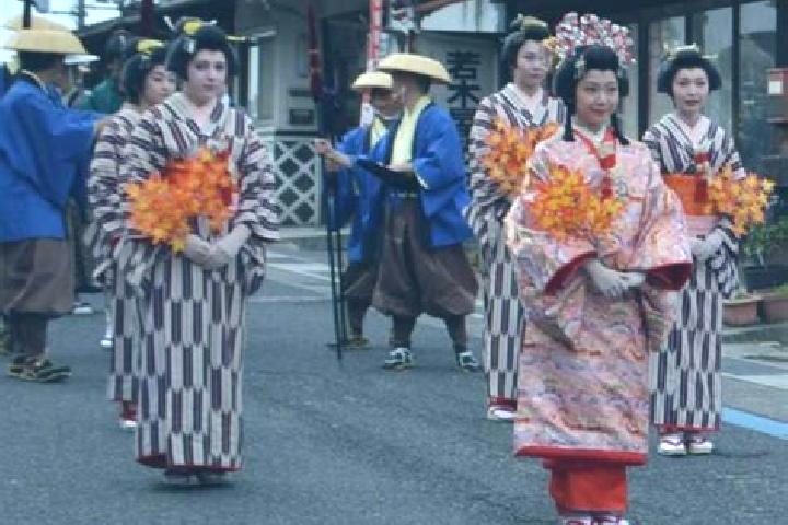 Escorts Yakage, Japan — Local Companions