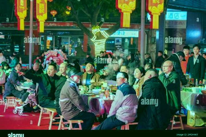 Escorts Yangjiaping, China — Local Companions