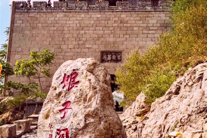 Escorts Yangquan, China — Local Companions