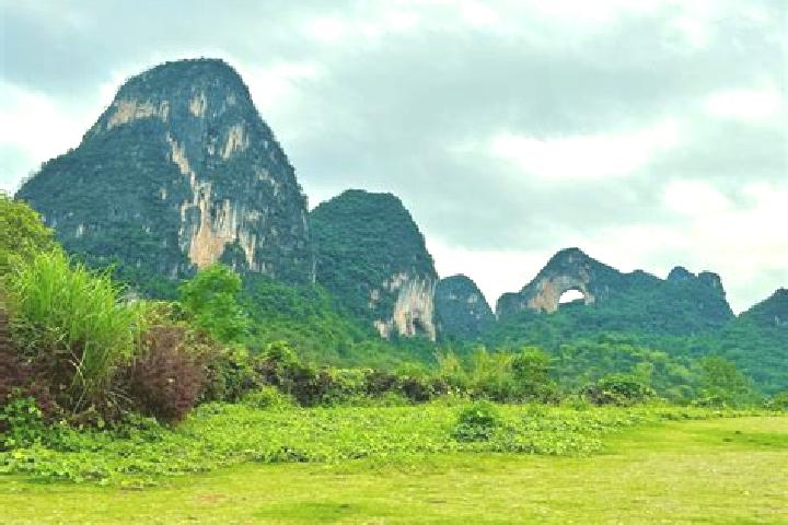 Escorts Yangshuo, China — Local Companions