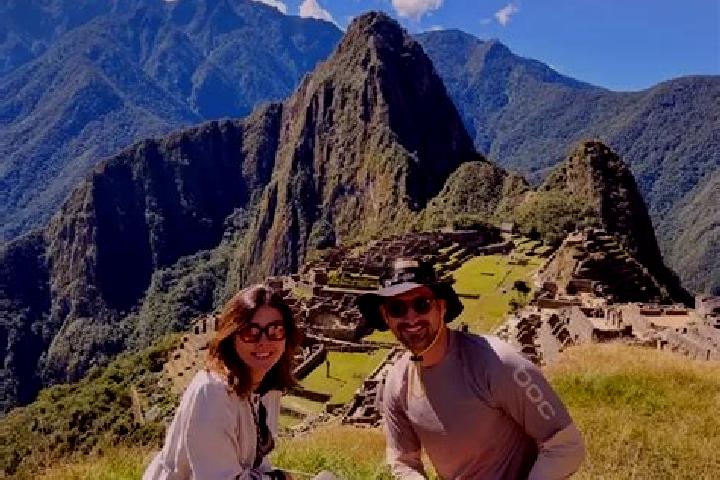 Escorts Yauyucan, Peru — Local Companions