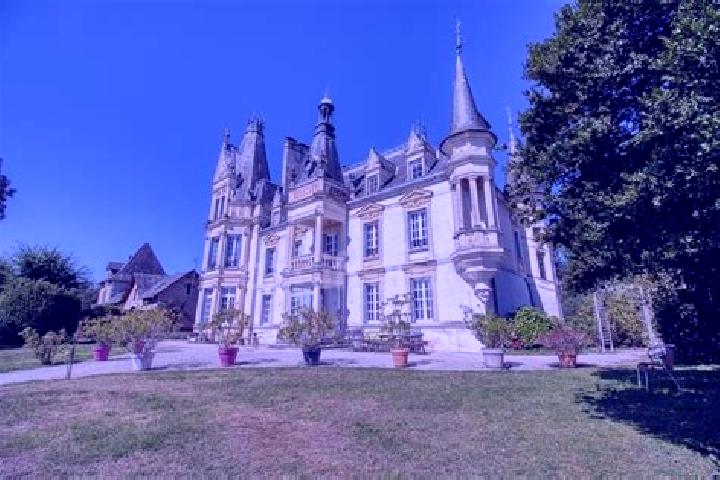Escorts Ydes, France — Local Companions