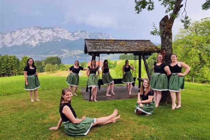 Escorts Ysper, Austria — Local Companions
