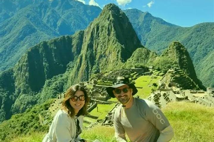 Escorts Yura, Peru — Local Companions
