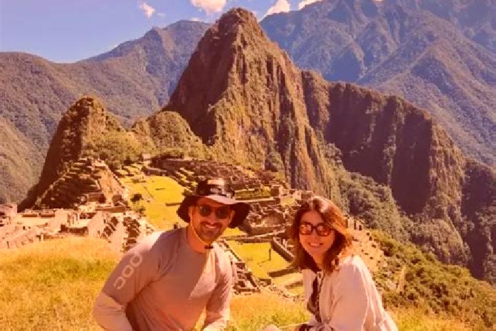 Escorts Yuracyacu, Peru — Local Companions