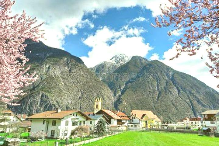 Escorts Zams, Austria — Local Companions