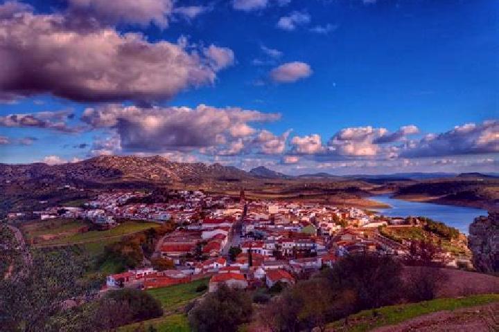 Escorts Zarza de Alange, Spain — Local Companions