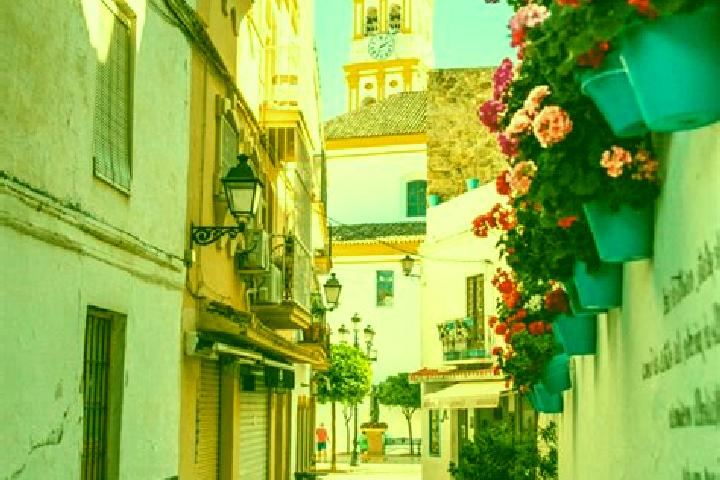 Escorts Zarzosa, Spain — Local Companions