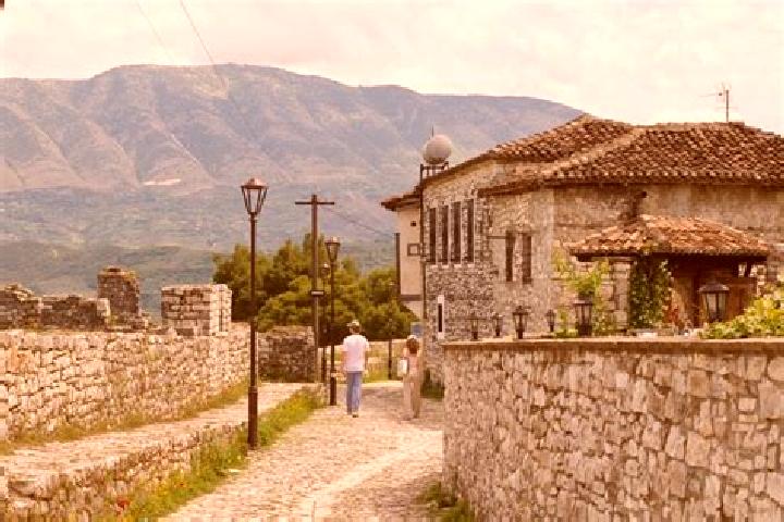 Escorts Zavaline, Albania — Local Companions